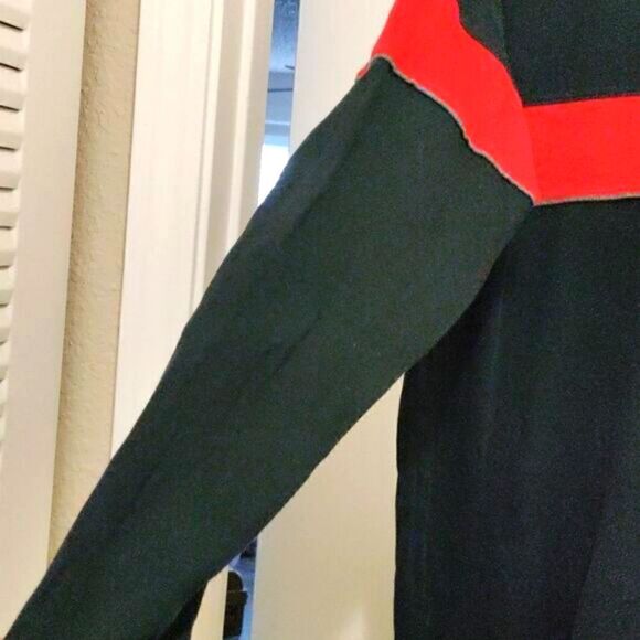 Vintage Spider Sweatshirt - Picture 7 of 13